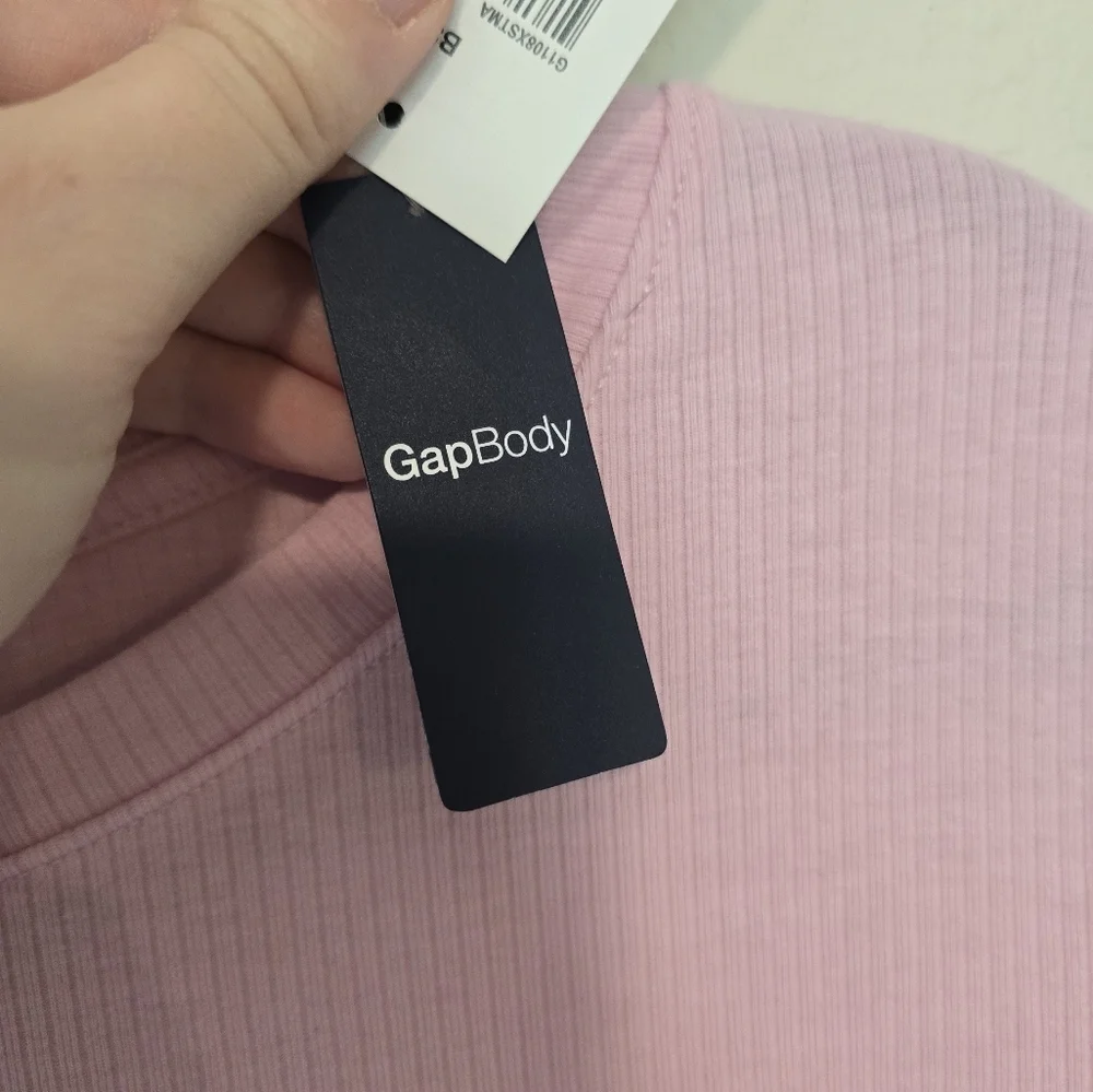 NWT Gap Body Cropped Ribbed Top - Picture 3 of 6